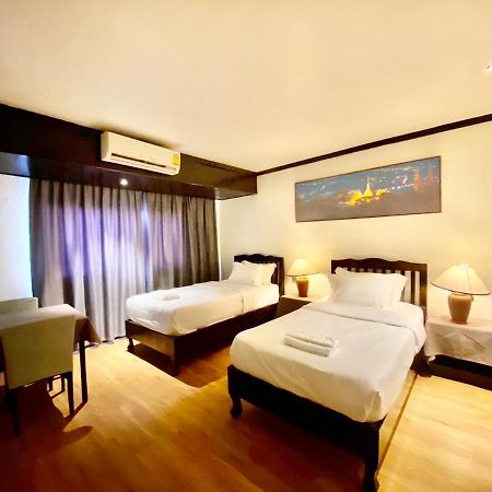 Thapaeplacehotel Čiang Mai Exteriér fotografie