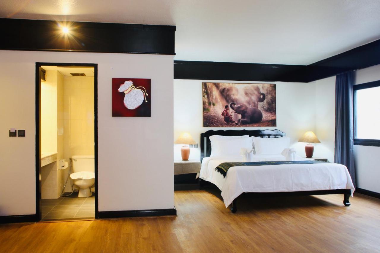 Thapaeplacehotel Čiang Mai Exteriér fotografie